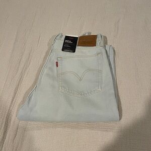 Levi's Wedgie Fit Straight Light Wash Jeans